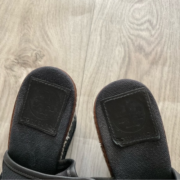 TORY BURCH Black and gold Lace up  OPEN TOE JUTE WEDGE HEEL PLATFORM HEELS - Picture 7 of 9